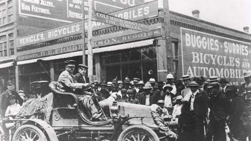 Almanacco di venerdì 26 luglio, accadde oggi: così Horatio Nelson Jackson attraversò gli States in auto