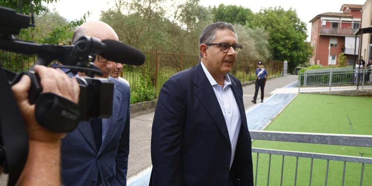 Toti resta ai domiciliari, Riesame respinge il ricorso